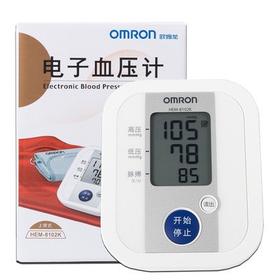 歐姆龍電子血壓計HEM-8102K家用上臂式全自動智能血壓測量儀器
